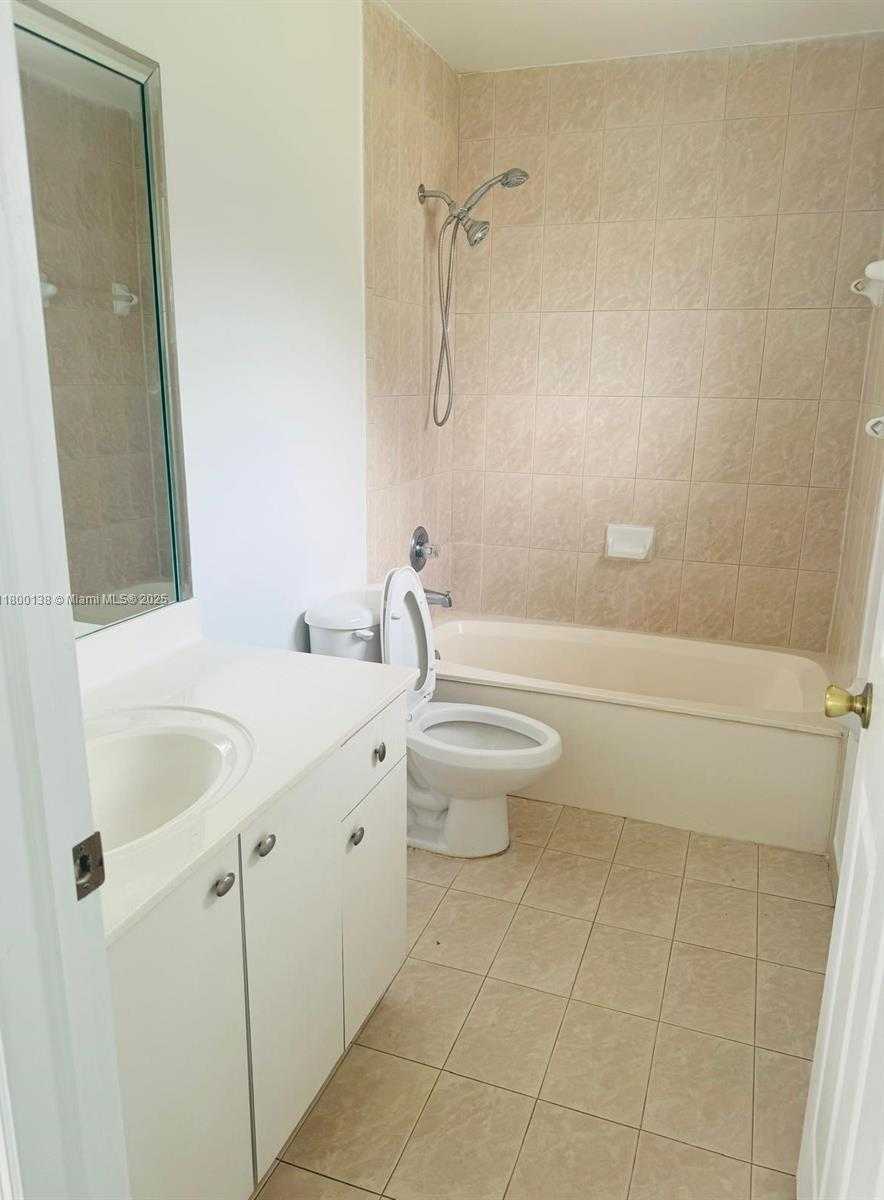 Small Image of 12601 SOUTH WEST 223RD ST #-, Miami Number 6