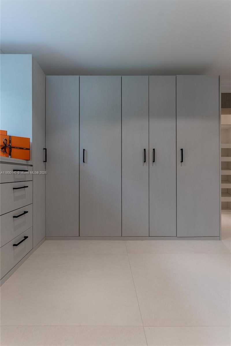 Small Image of 7300 SOUTH WEST 77TH AVE, Miami Number 19