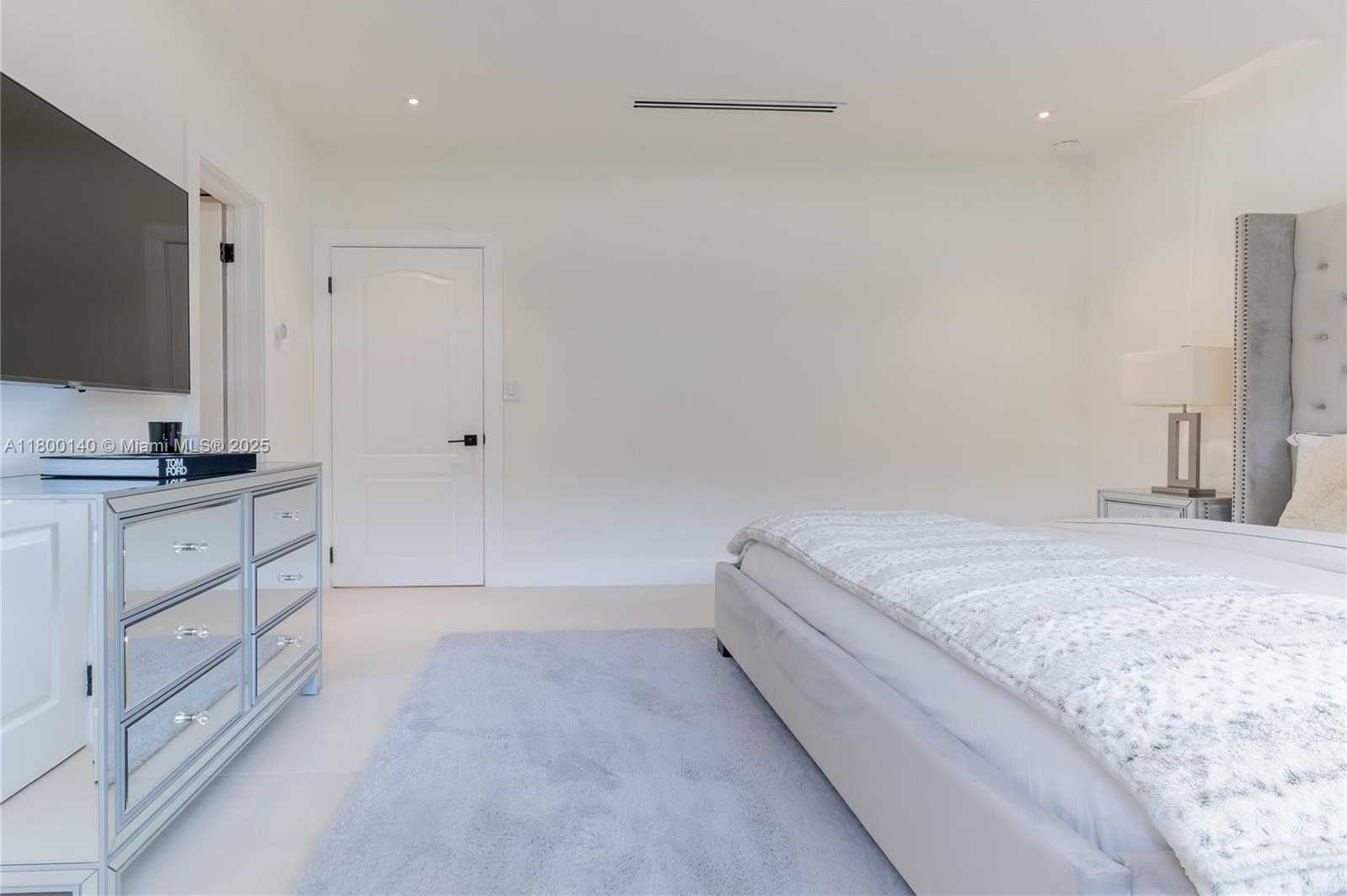Small Image of 7300 SOUTH WEST 77TH AVE, Miami Number 29