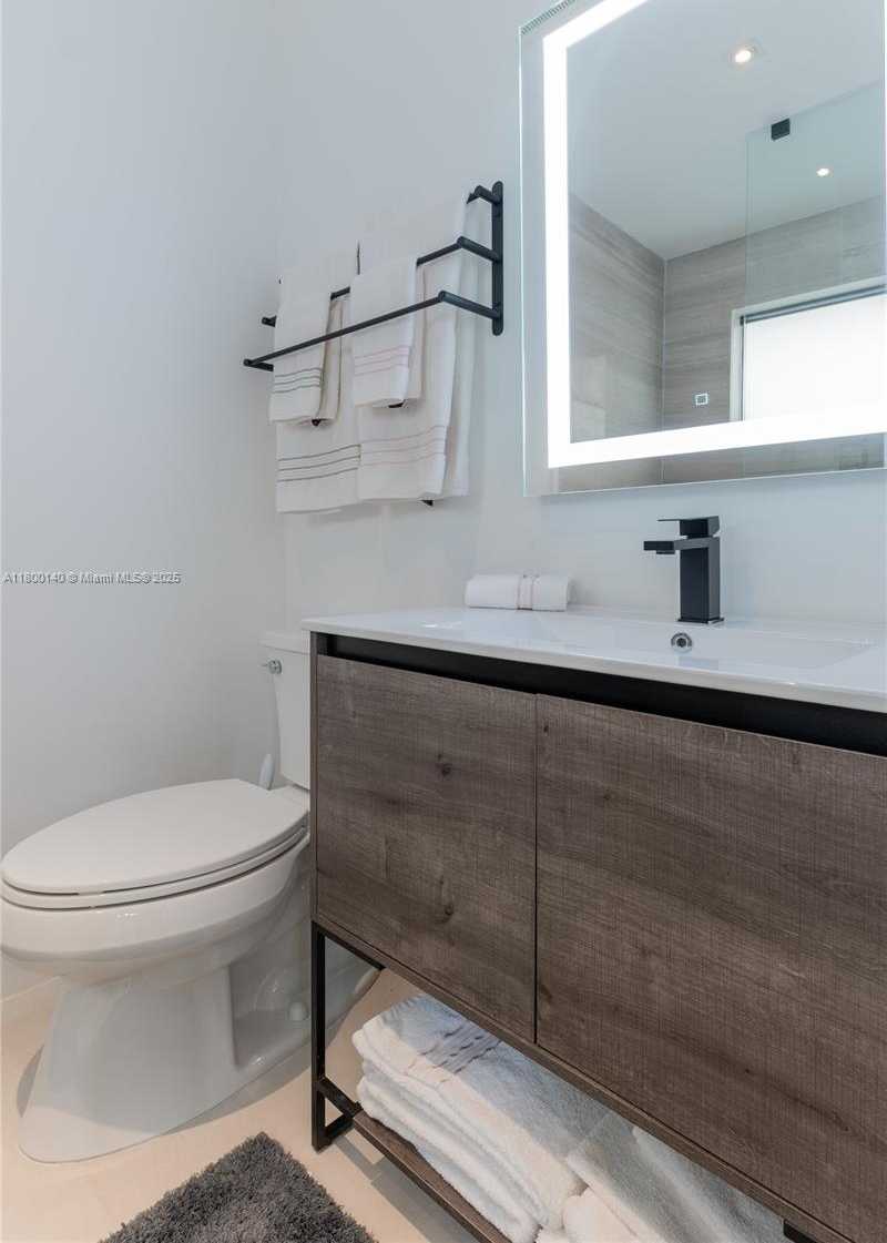 Small Image of 7300 SOUTH WEST 77TH AVE, Miami Number 30