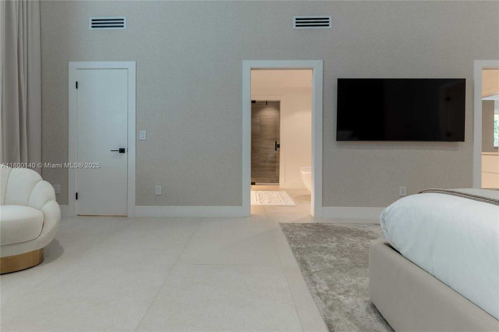 Small Image of 7300 SOUTH WEST 77TH AVE, Miami Number 44