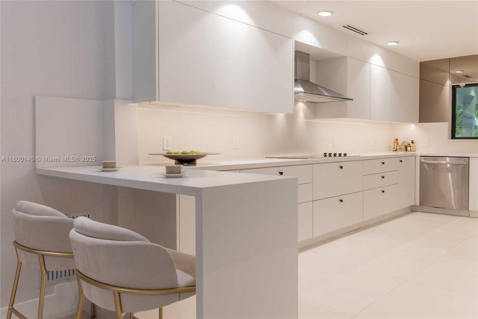 Small Image of 7300 SOUTH WEST 77TH AVE, Miami Number 5