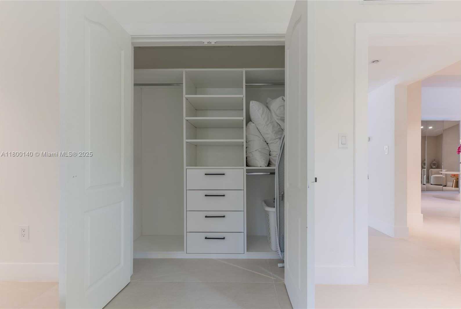 Small Image of 7300 SOUTH WEST 77TH AVE, Miami Number 60