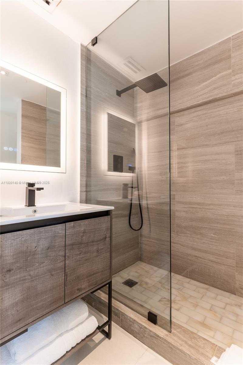 Small Image of 7300 SOUTH WEST 77TH AVE, Miami Number 63