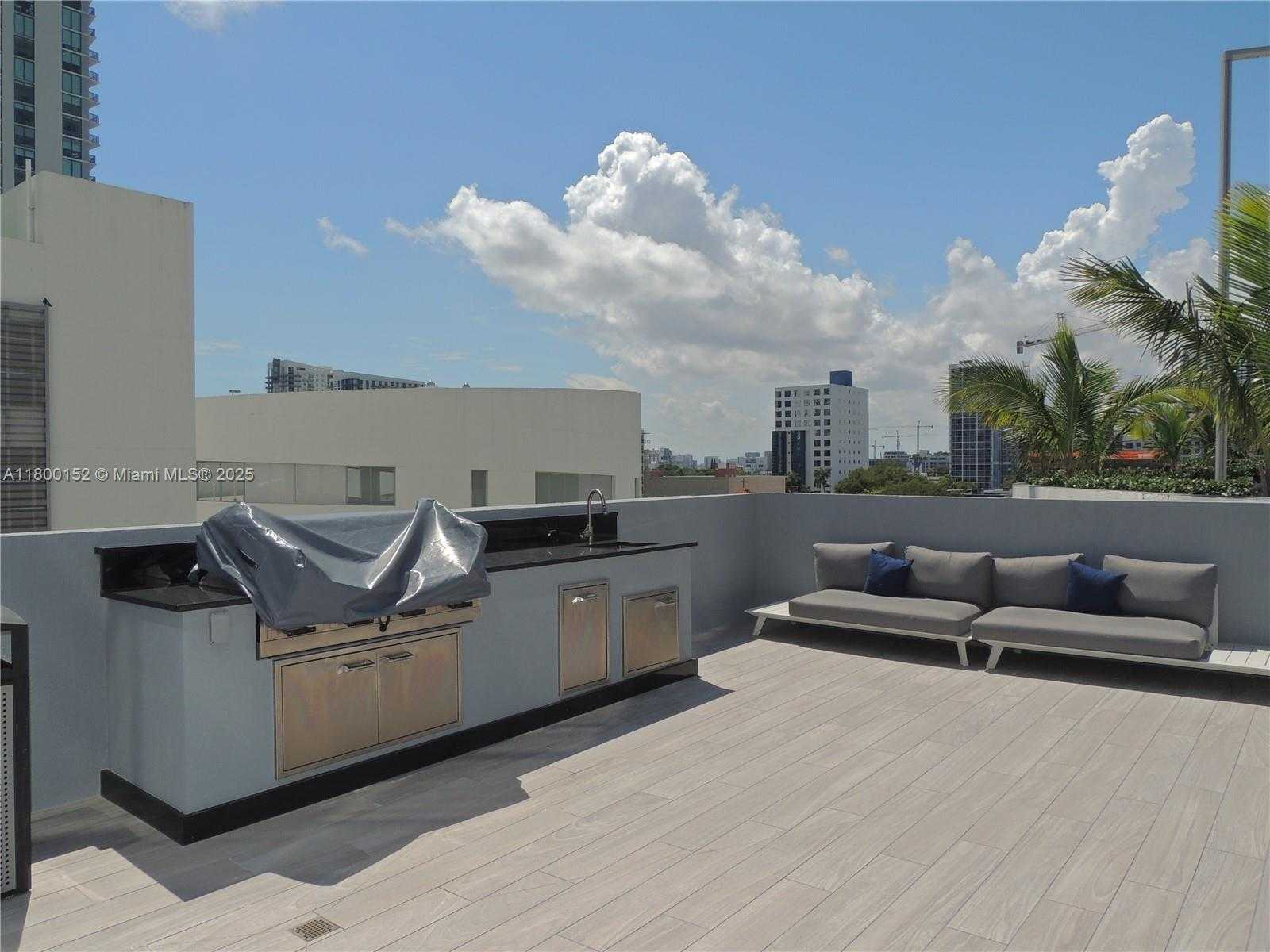 Small Image of 480 NORTH EAST 30TH ST #1105, Miami Number 25