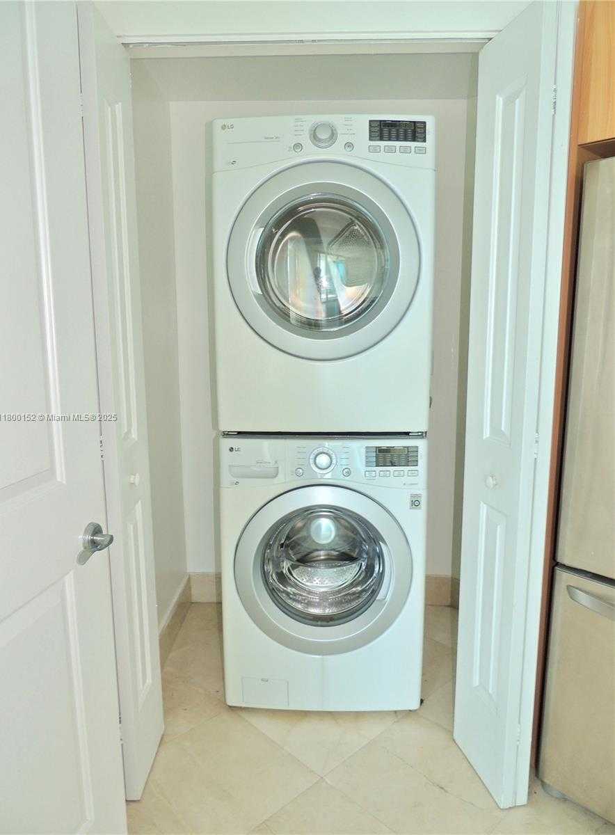 Small Image of 480 NORTH EAST 30TH ST #1105, Miami Number 6