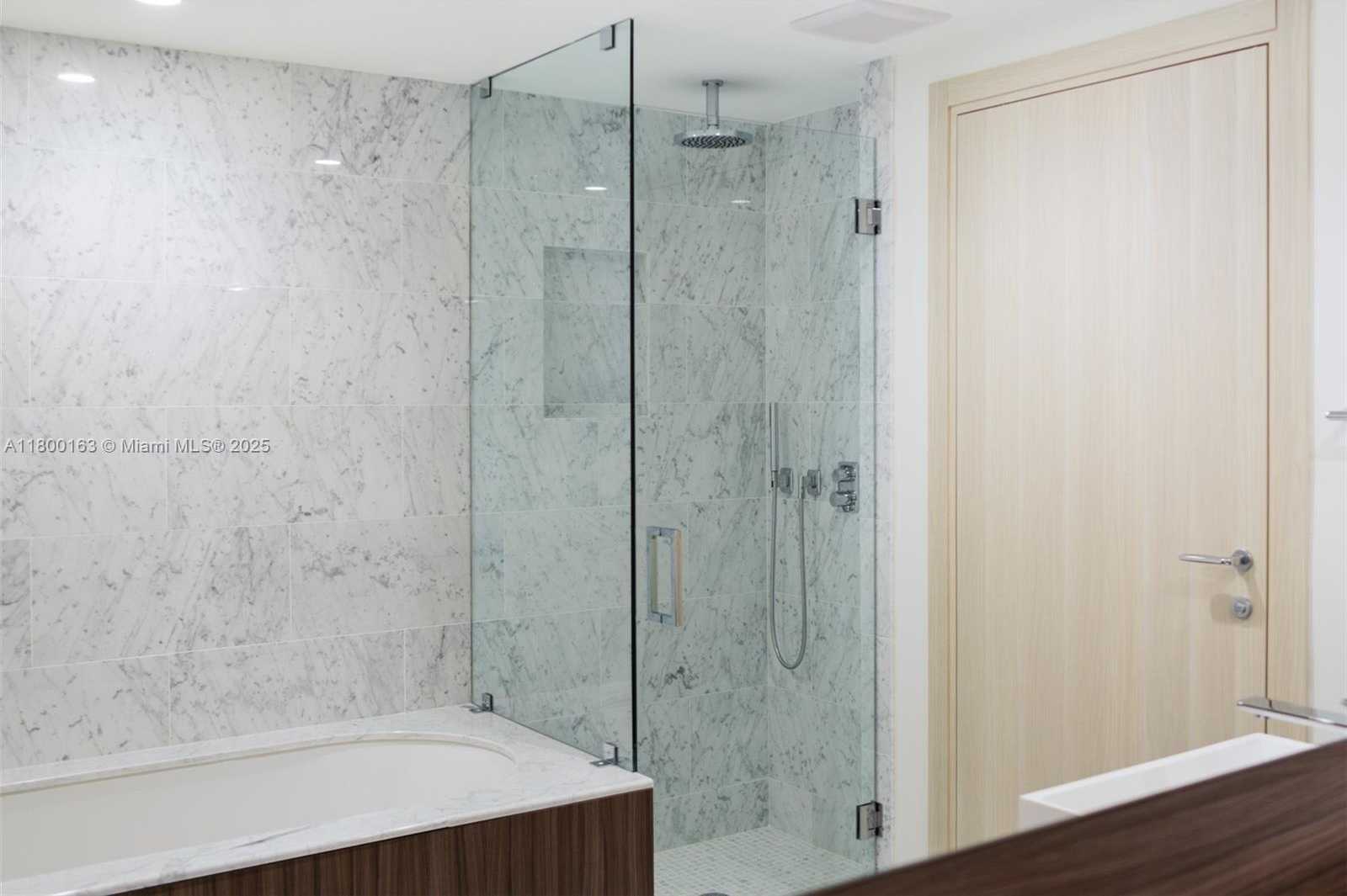 Small Image of 1000 BRICKELL PLAZA #2910, Miami Number 17