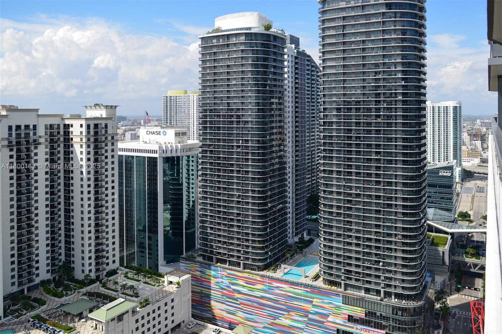 Small Image of 1000 BRICKELL PLAZA #2910, Miami Number 2