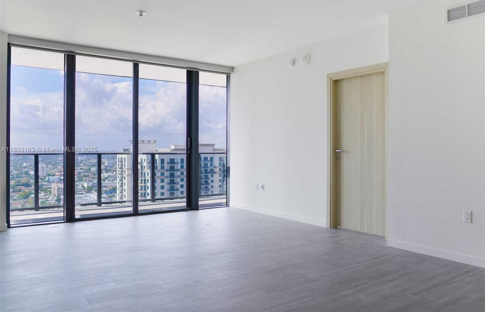 Small Image of 1000 BRICKELL PLAZA #2910, Miami Number 3