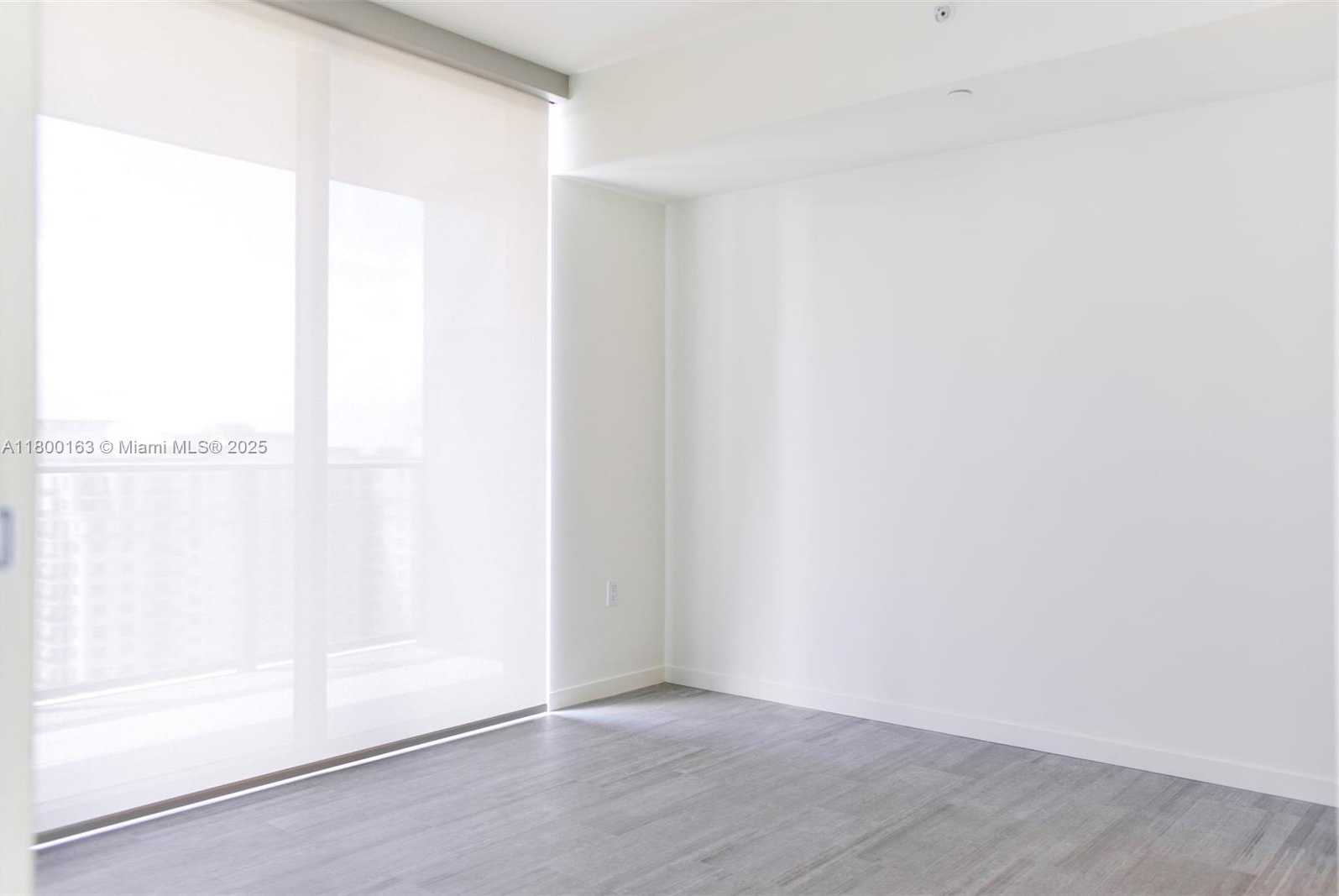 Small Image of 1000 BRICKELL PLAZA #2910, Miami Number 9