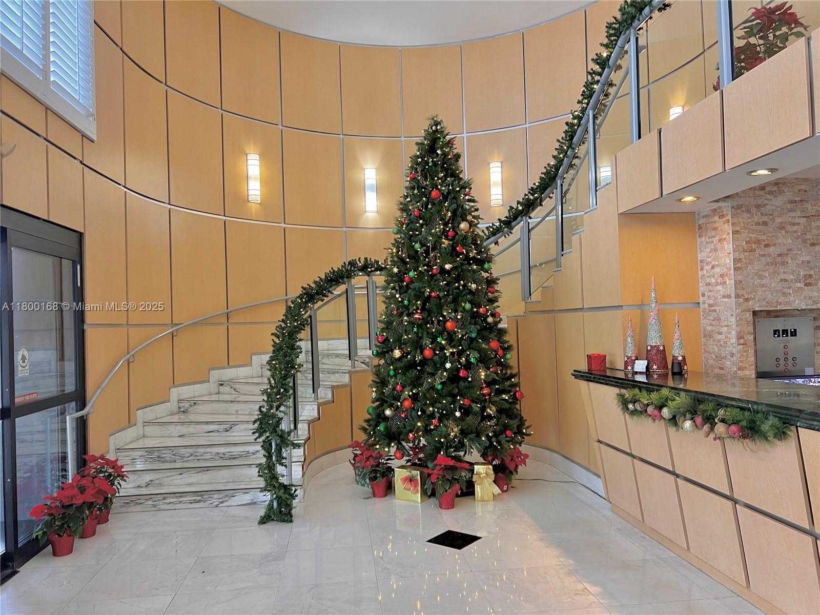 Small Image of 6770 INDIAN CREEK DR #10D, Miami Beach Number 19