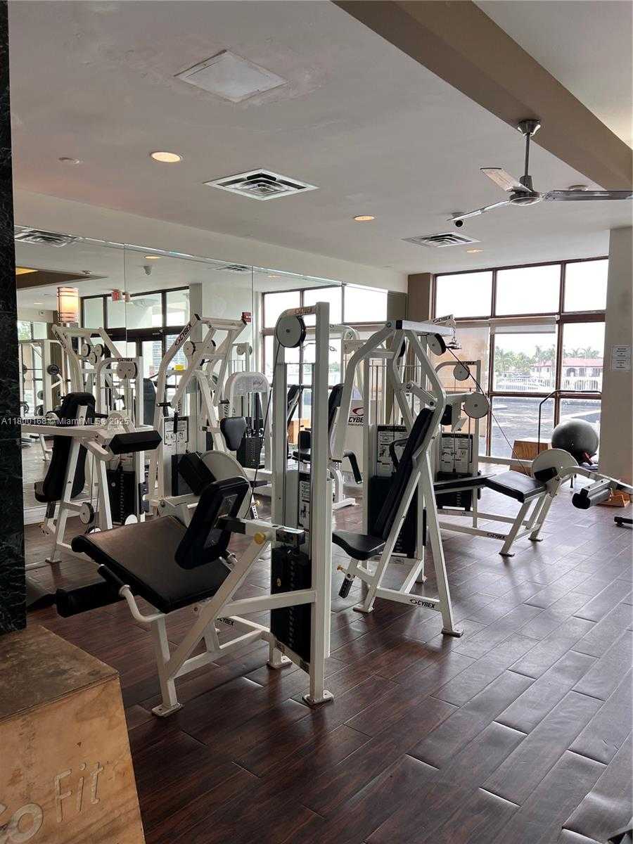 Small Image of 6770 INDIAN CREEK DR #10D, Miami Beach Number 21