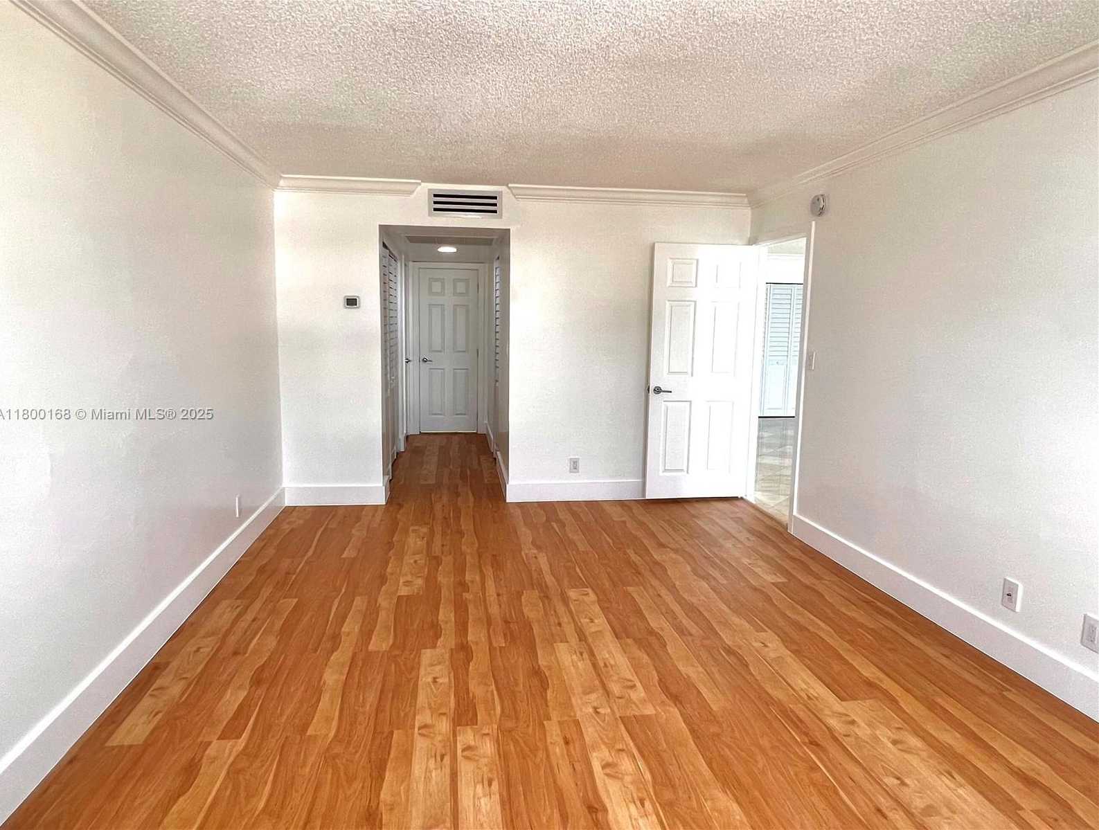 Small Image of 6770 INDIAN CREEK DR #10D, Miami Beach Number 5