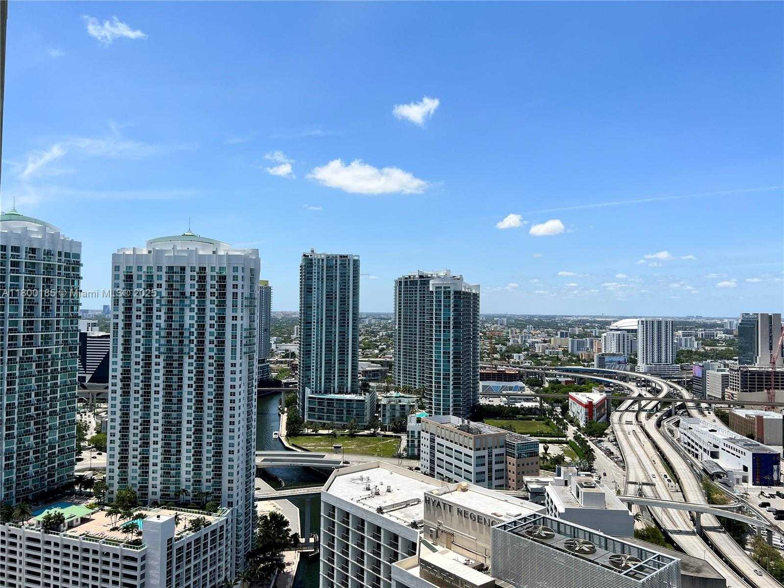 Small Image of 200 BISCAYNE BOULEVARD WAY #3610, Miami Number 24