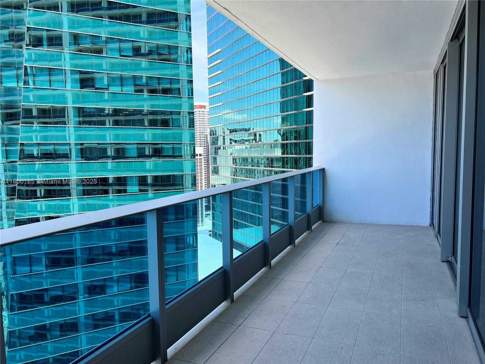 Small Image of 200 BISCAYNE BOULEVARD WAY #3610, Miami Number 25