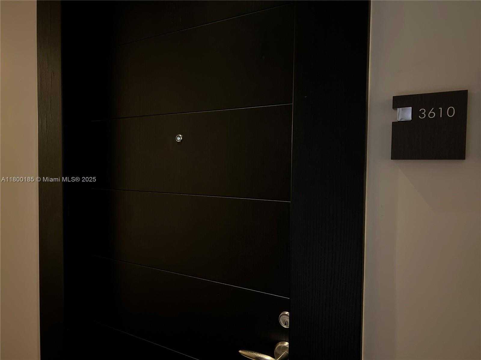 Small Image of 200 BISCAYNE BOULEVARD WAY #3610, Miami Number 27