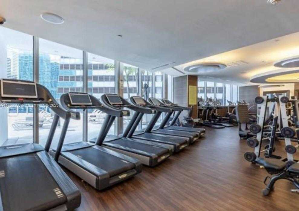 Small Image of 200 BISCAYNE BOULEVARD WAY #3610, Miami Number 32