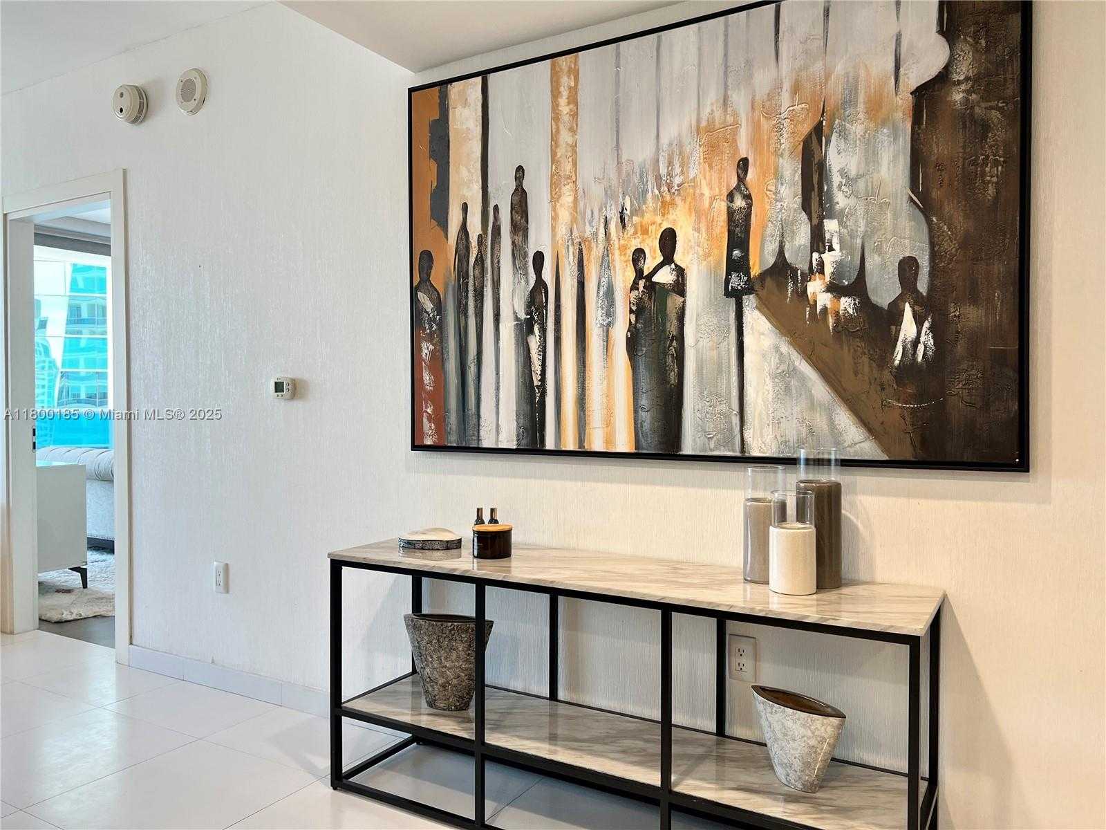 Small Image of 200 BISCAYNE BOULEVARD WAY #3610, Miami Number 4
