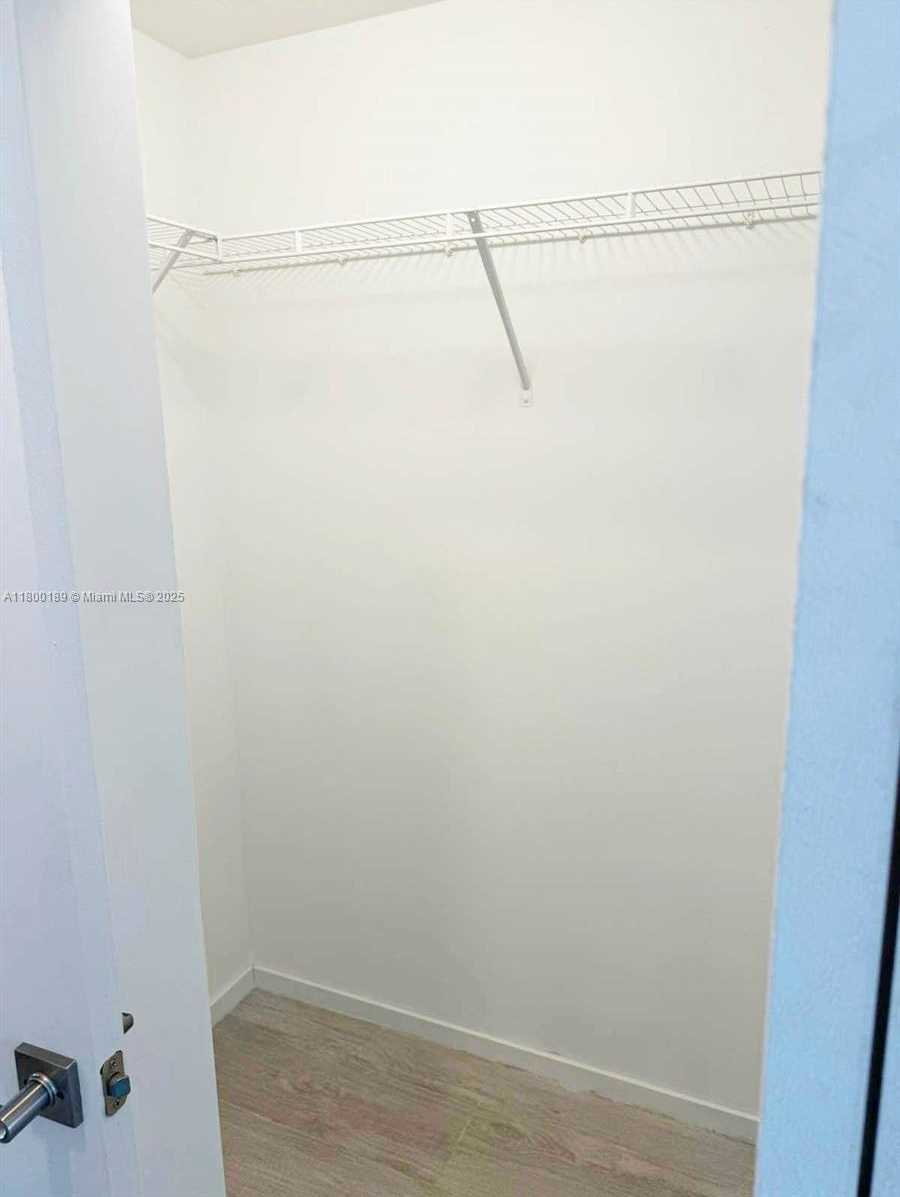 Small Image of 45 SOUTH WEST 9TH ST #2210, Miami Number 19