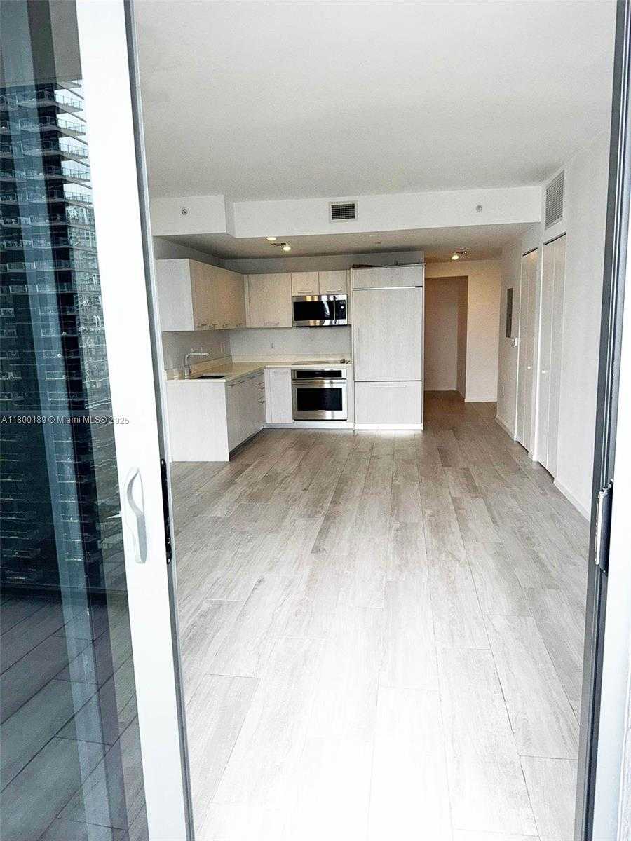 Small Image of 45 SOUTH WEST 9TH ST #2210, Miami Number 3