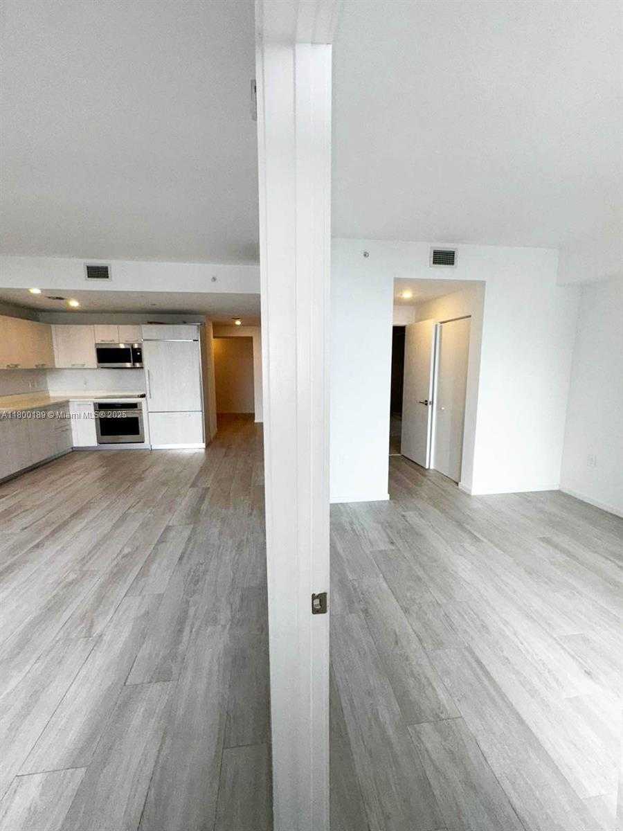 Small Image of 45 SOUTH WEST 9TH ST #2210, Miami Number 5