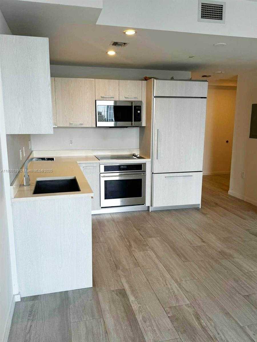 Small Image of 45 SOUTH WEST 9TH ST #2210, Miami Number 8