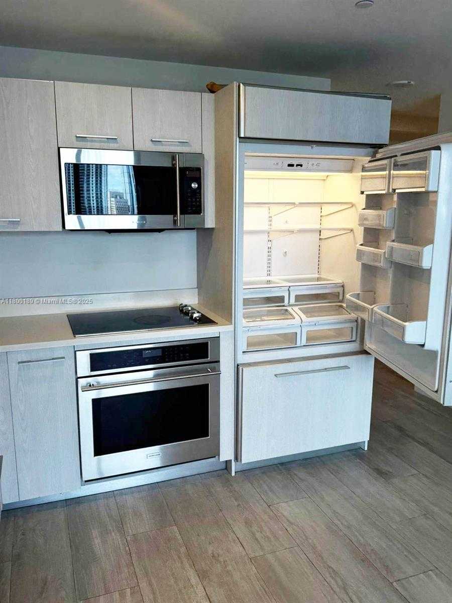 Small Image of 45 SOUTH WEST 9TH ST #2210, Miami Number 9