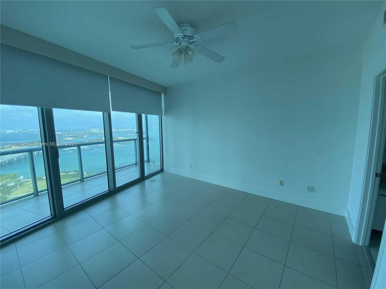 Small Image of 888 BISCAYNE BLVD #4012, Miami Number 15