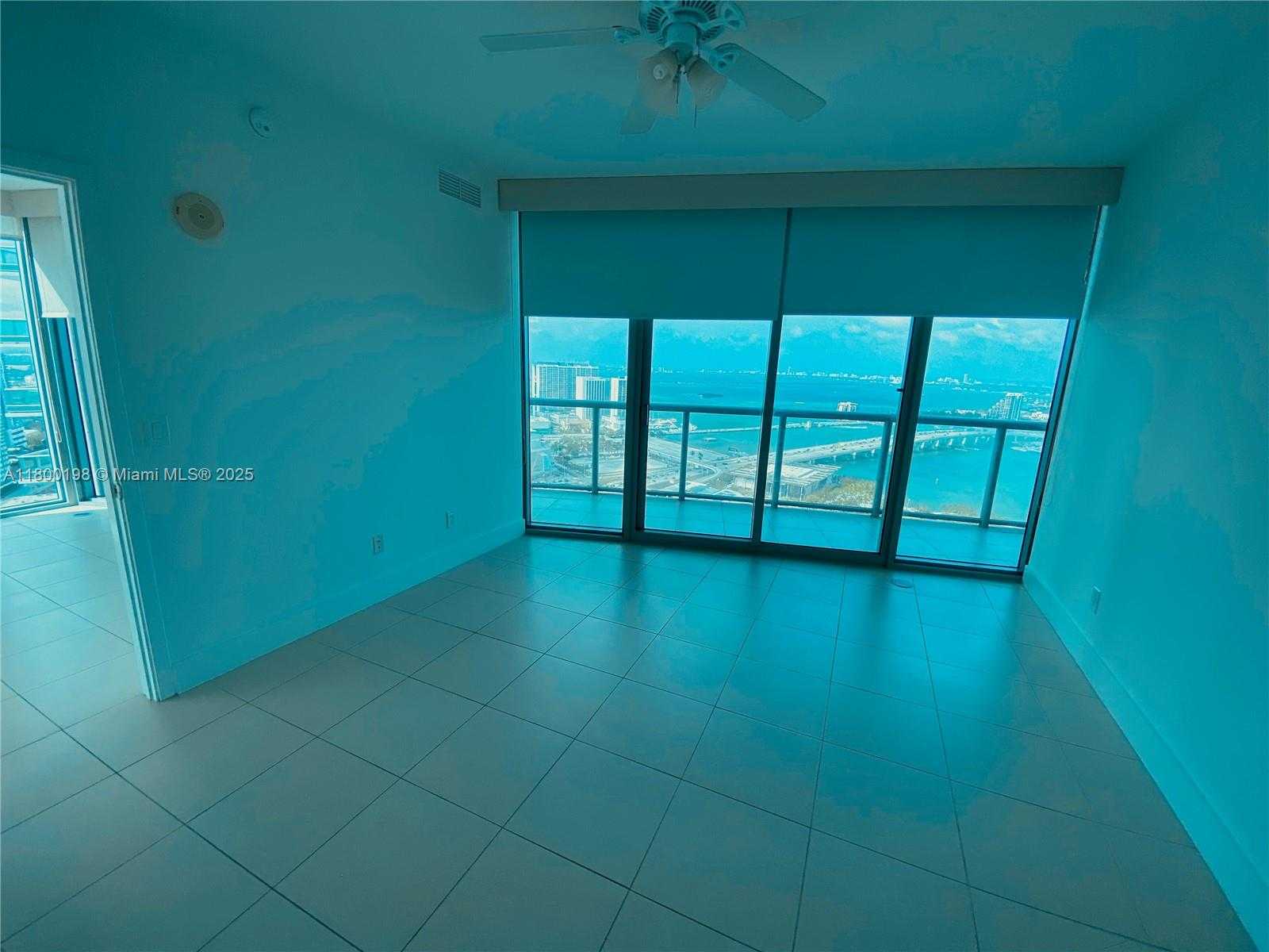 Small Image of 888 BISCAYNE BLVD #4012, Miami Number 17
