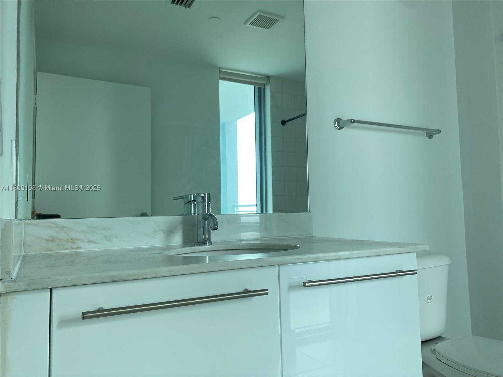 Small Image of 888 BISCAYNE BLVD #4012, Miami Number 24
