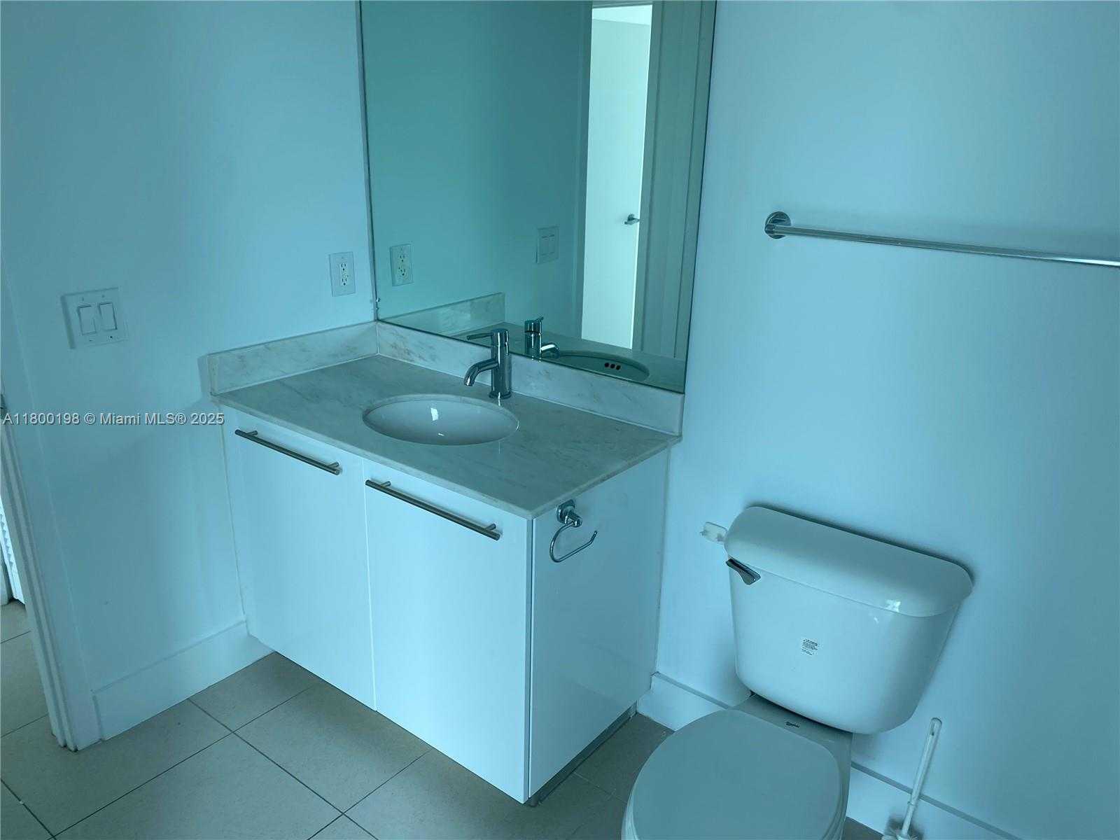 Small Image of 888 BISCAYNE BLVD #4012, Miami Number 25