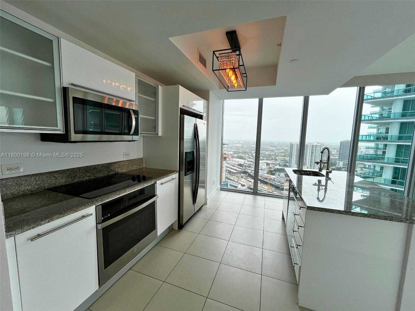 Small Image of 888 BISCAYNE BLVD #4012, Miami Number 45
