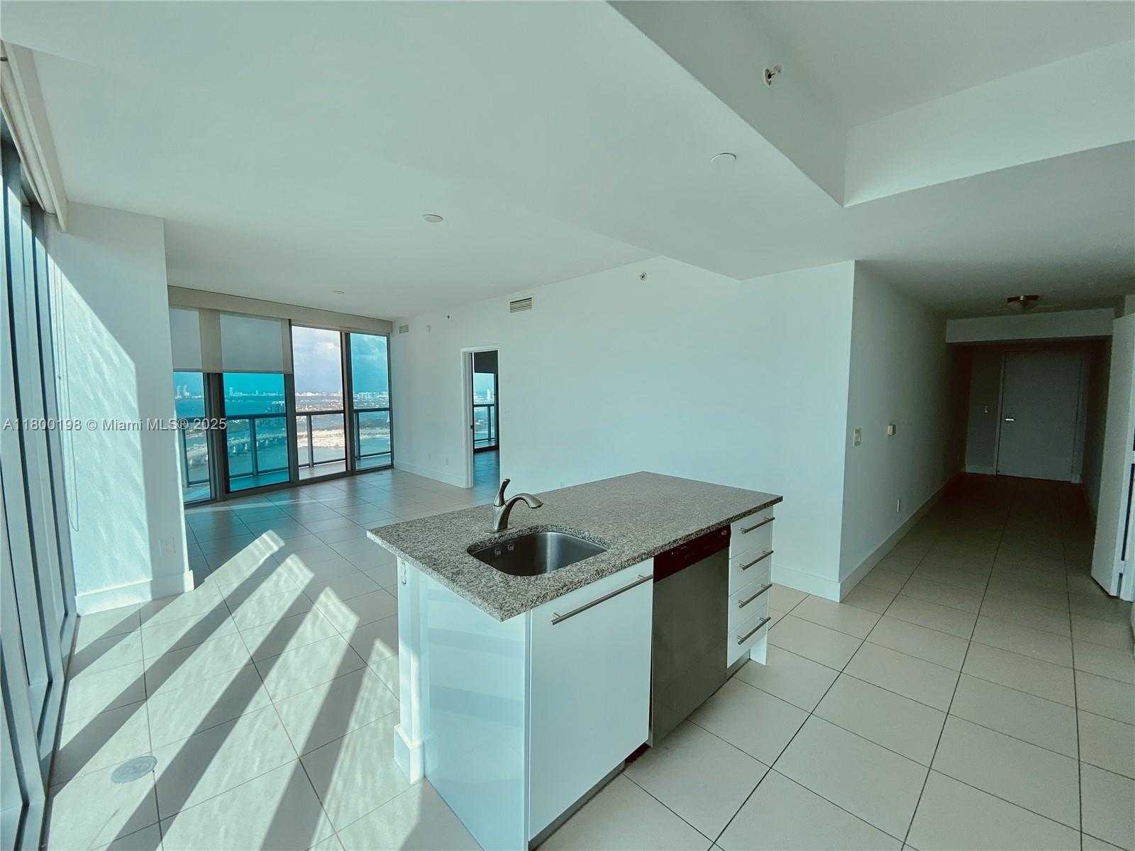 Small Image of 888 BISCAYNE BLVD #4012, Miami Number 6