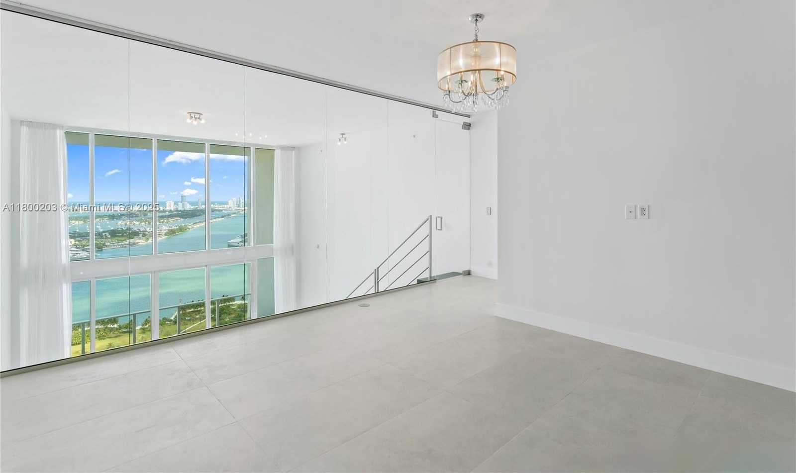 Small Image of 1040 BISCAYNE BLVD #3802, Miami Number 12