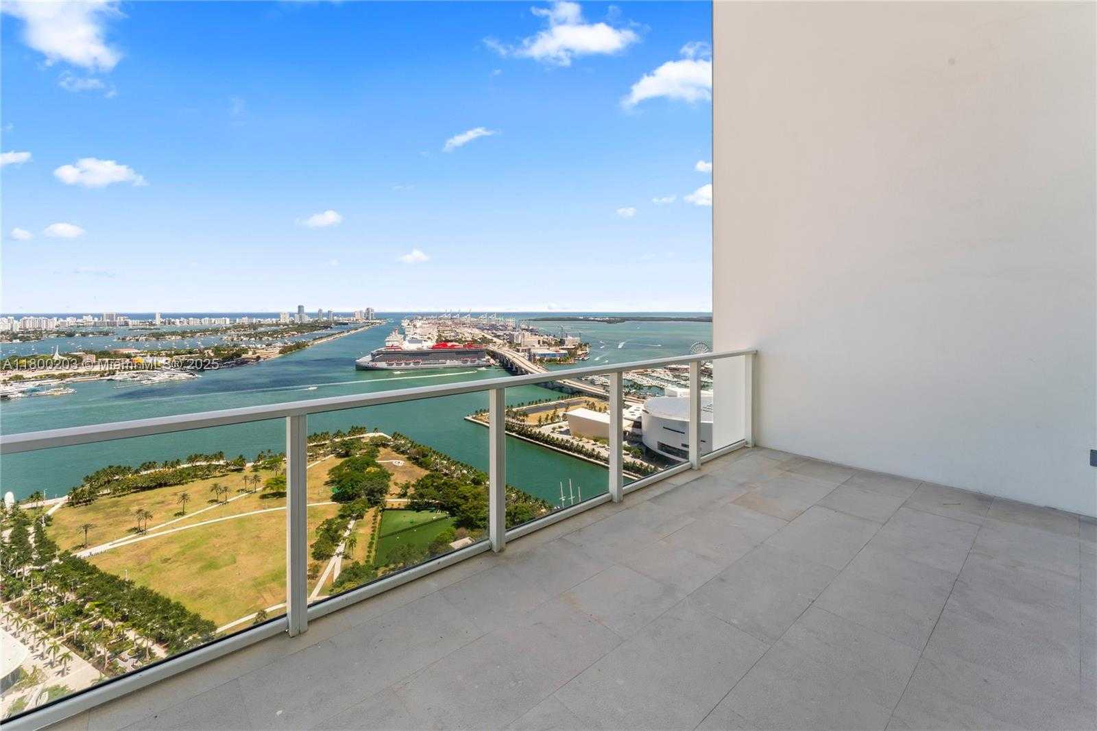 Small Image of 1040 BISCAYNE BLVD #3802, Miami Number 18