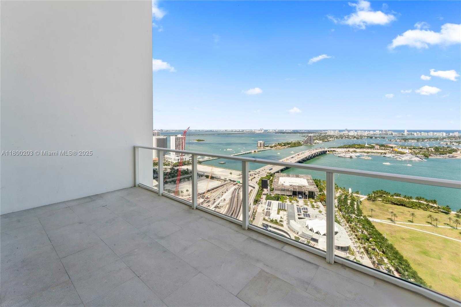 Small Image of 1040 BISCAYNE BLVD #3802, Miami Number 19