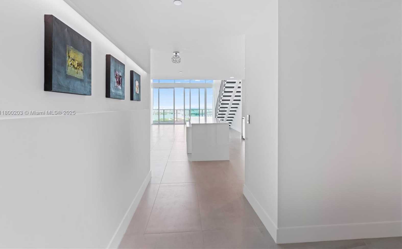 Small Image of 1040 BISCAYNE BLVD #3802, Miami Number 2