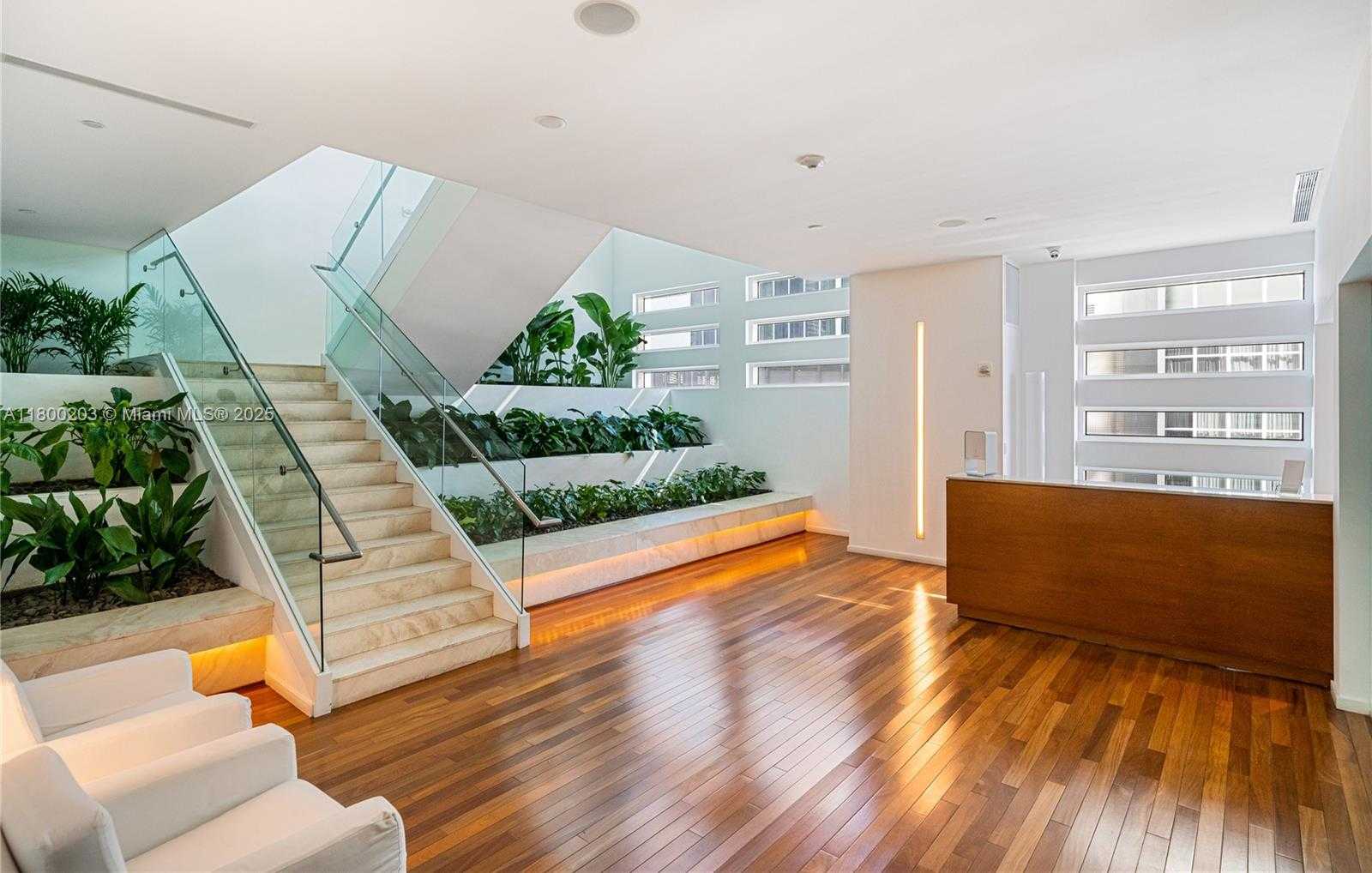 Small Image of 1040 BISCAYNE BLVD #3802, Miami Number 30
