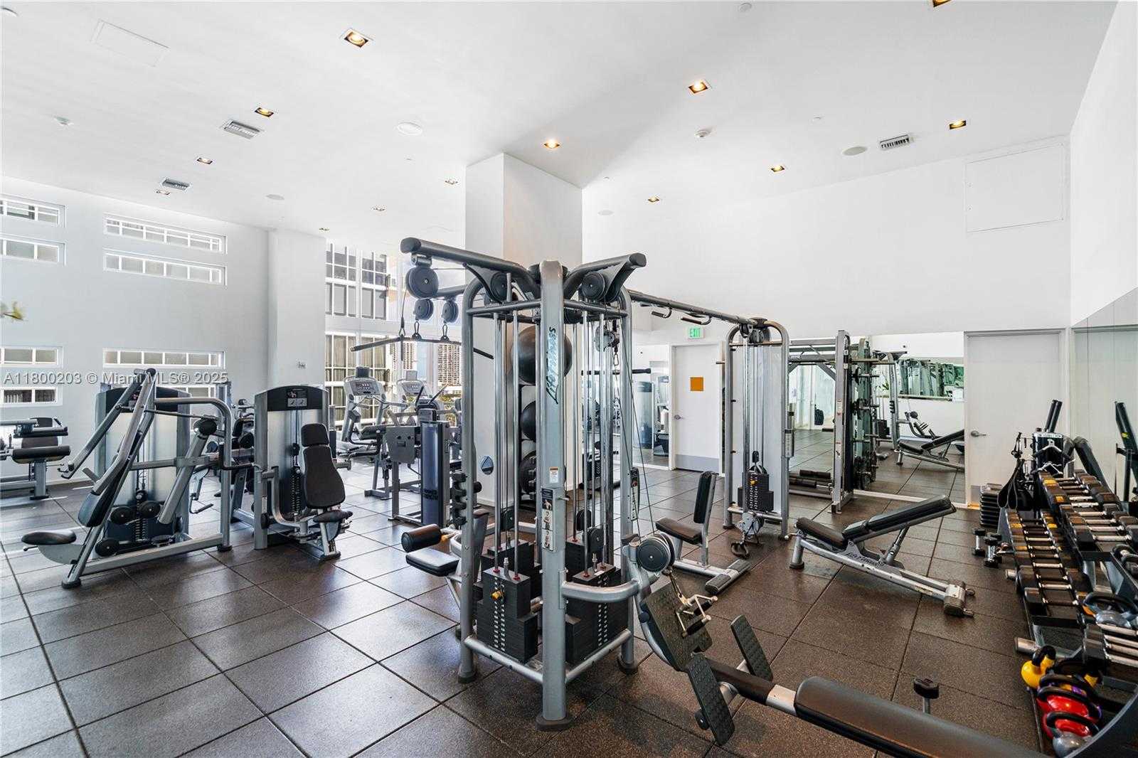Small Image of 1040 BISCAYNE BLVD #3802, Miami Number 32