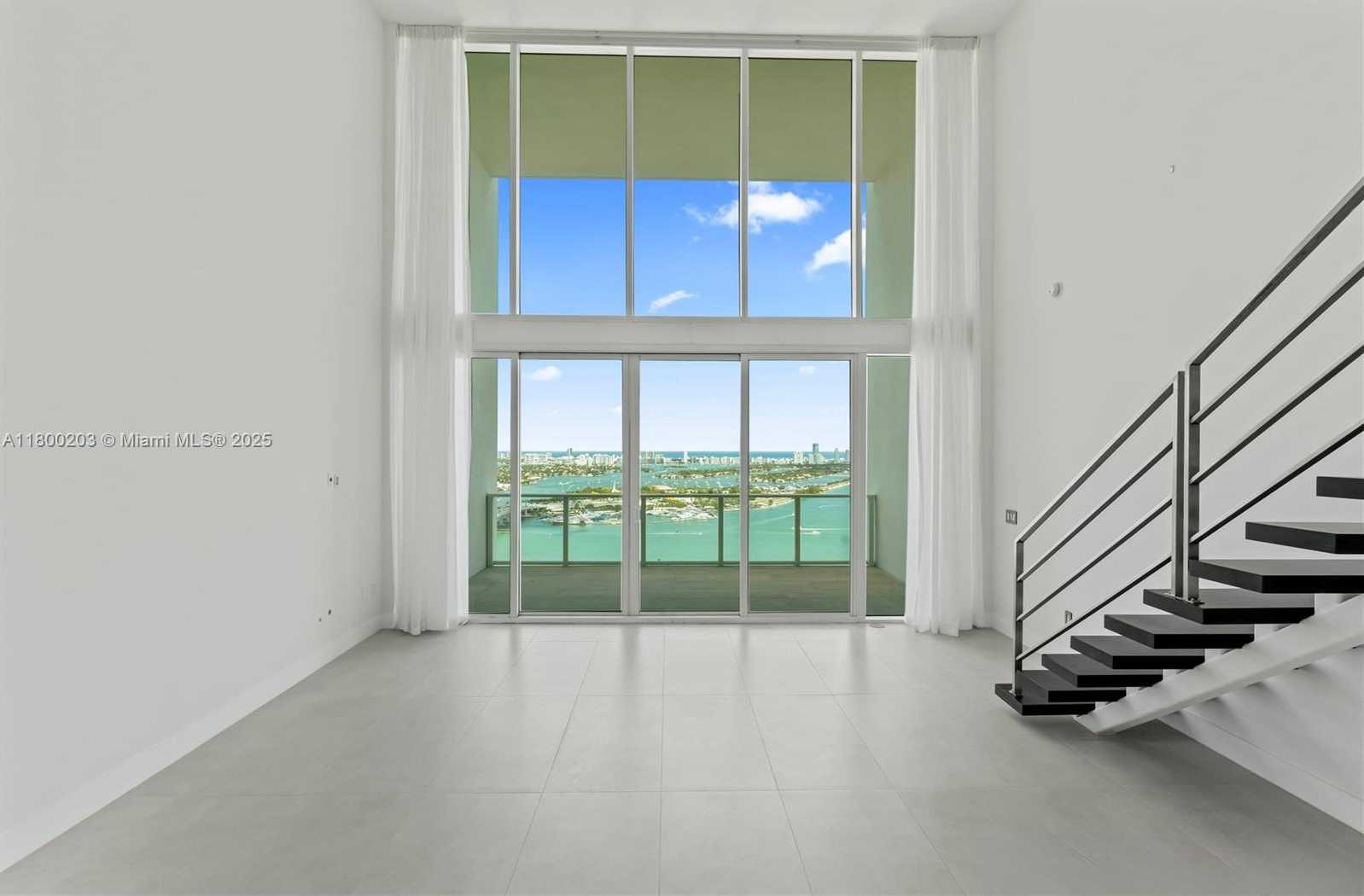 Small Image of 1040 BISCAYNE BLVD #3802, Miami Number 7