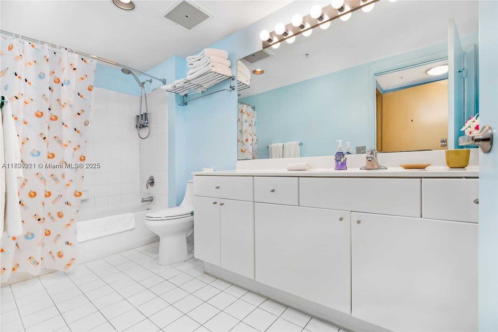Small Image of 17375 COLLINS AVE #2207, Sunny Isles Beach Number 6