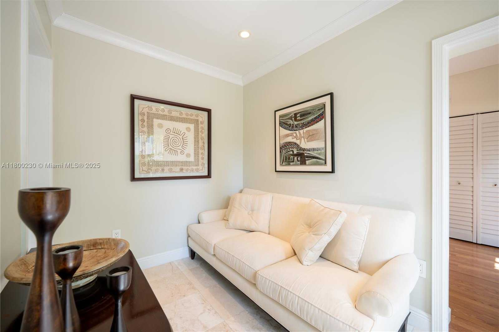 Small Image of 2855 SOUTH WEST 17TH AVE, Miami Number 13