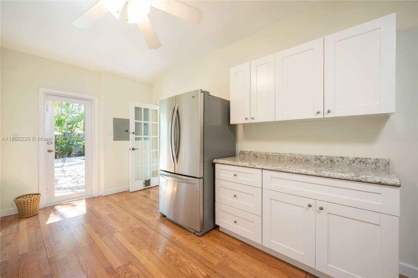 Small Image of 2855 SOUTH WEST 17TH AVE, Miami Number 26