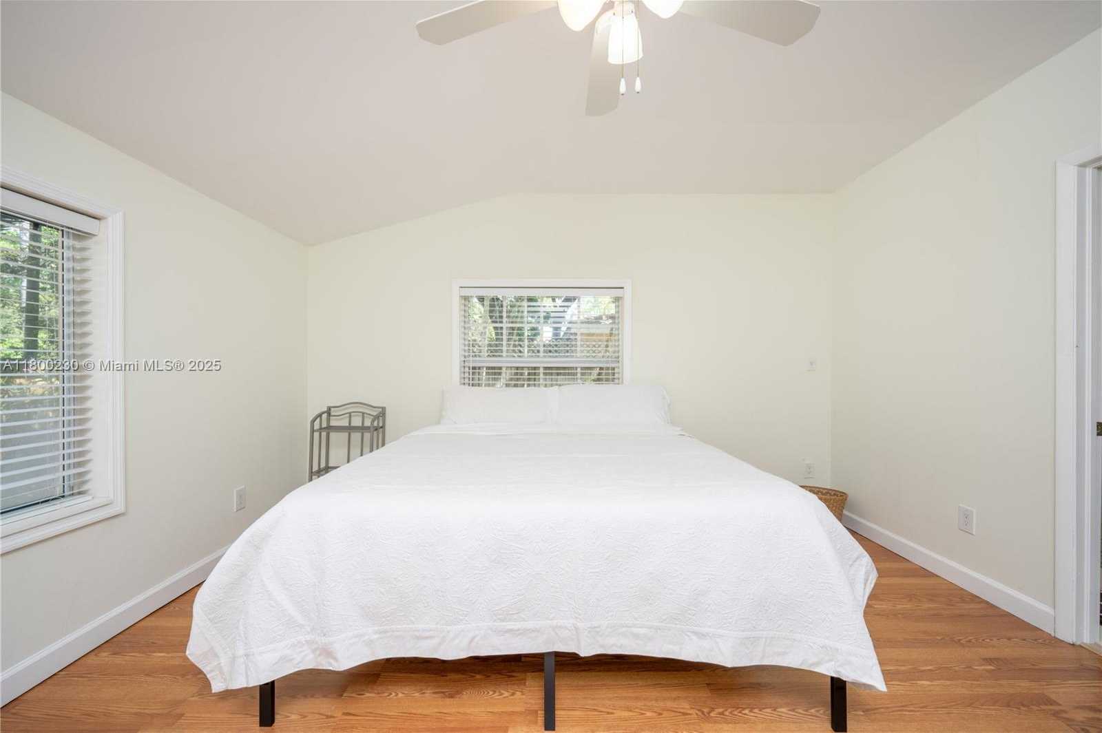 Small Image of 2855 SOUTH WEST 17TH AVE, Miami Number 27