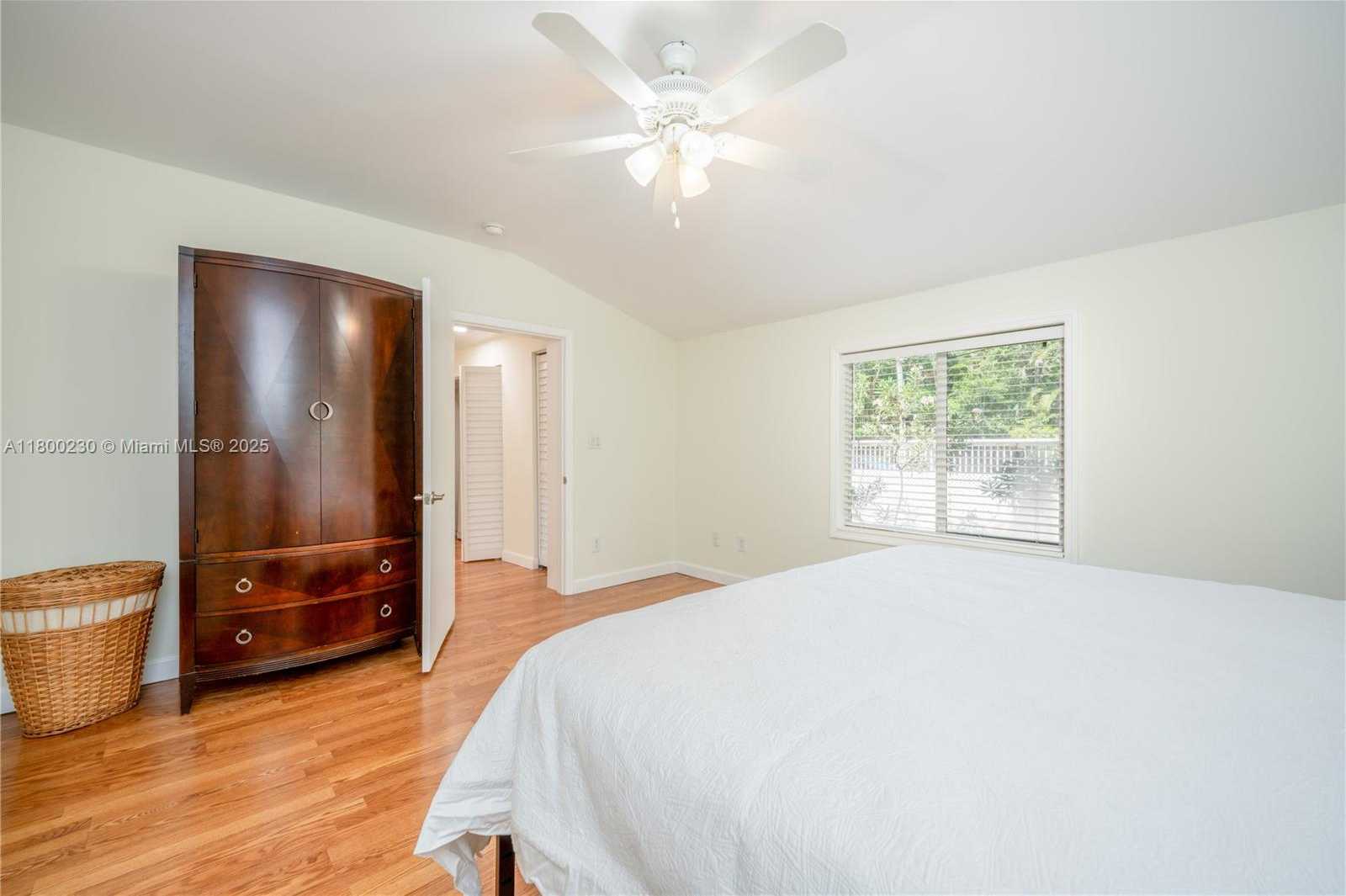 Small Image of 2855 SOUTH WEST 17TH AVE, Miami Number 34
