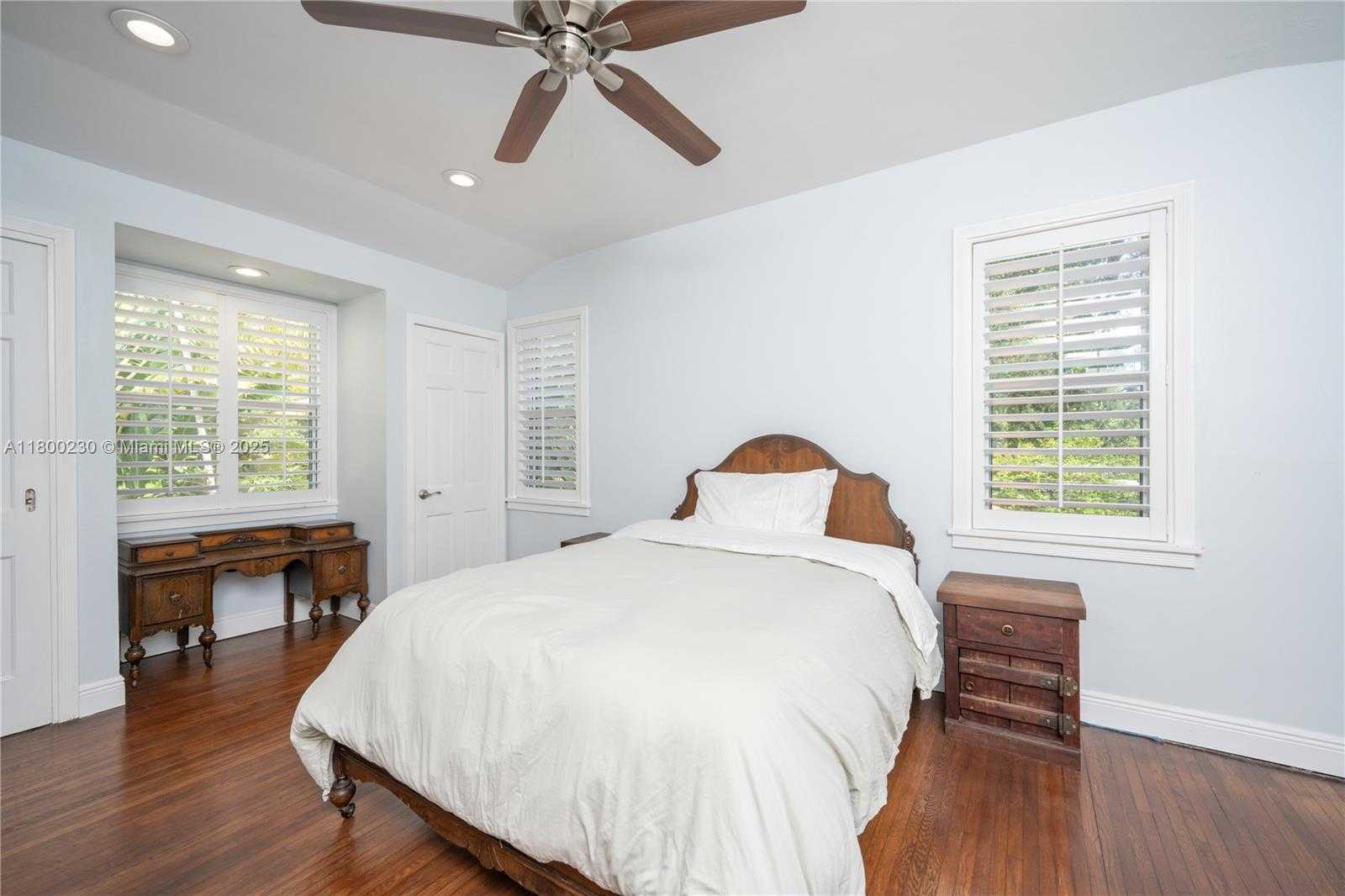 Small Image of 2855 SOUTH WEST 17TH AVE, Miami Number 36