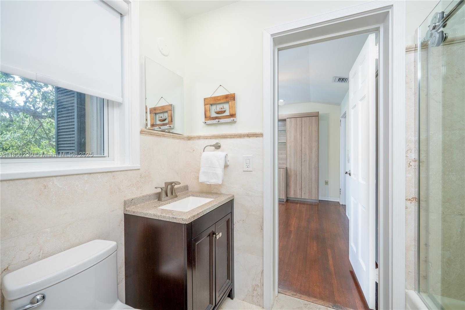 Small Image of 2855 SOUTH WEST 17TH AVE, Miami Number 37