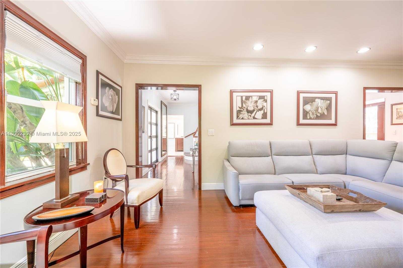 Small Image of 2855 SOUTH WEST 17TH AVE, Miami Number 50