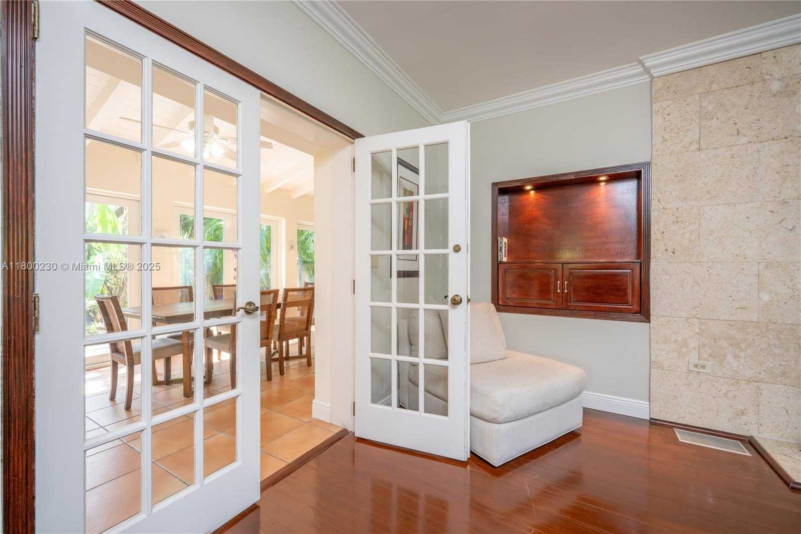 Small Image of 2855 SOUTH WEST 17TH AVE, Miami Number 59