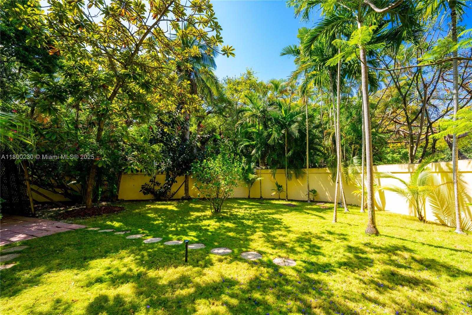 Small Image of 2855 SOUTH WEST 17TH AVE, Miami Number 74